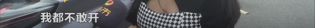 DƬ